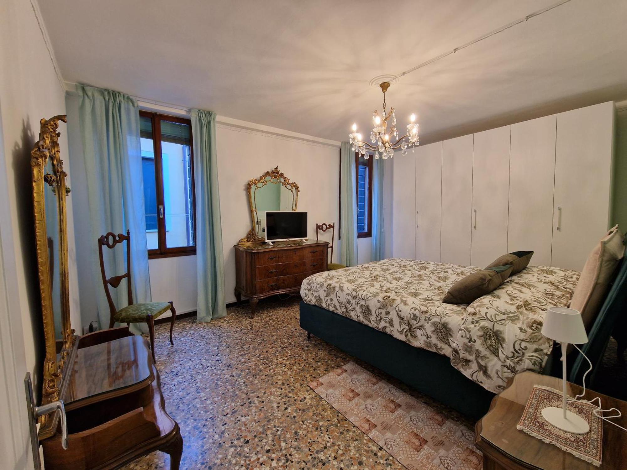 Veneziacentopercento La Forcola Apartment, Next To Rialto Bridge Veneza Exterior foto