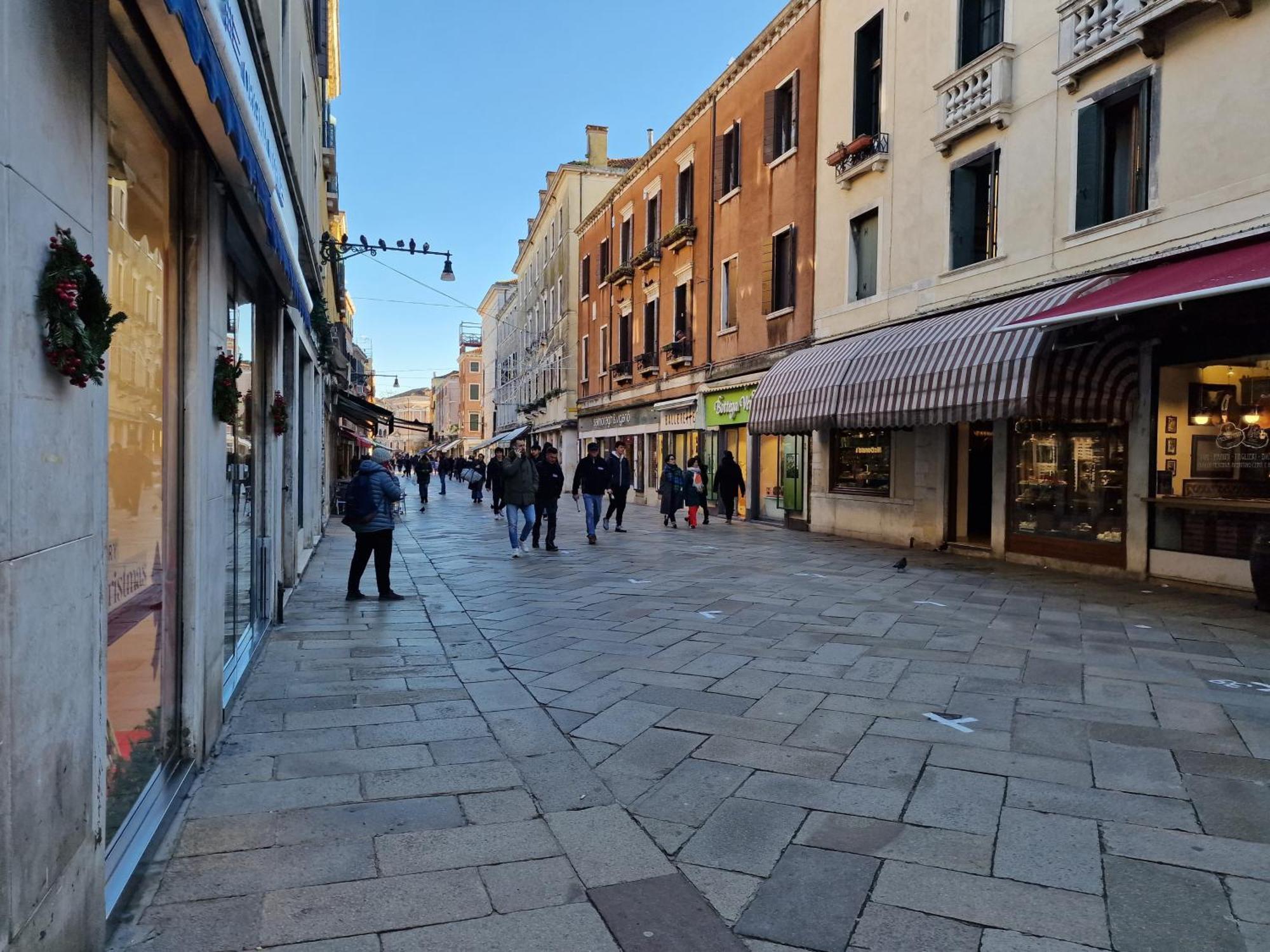 Veneziacentopercento La Forcola Apartment, Next To Rialto Bridge Veneza Exterior foto
