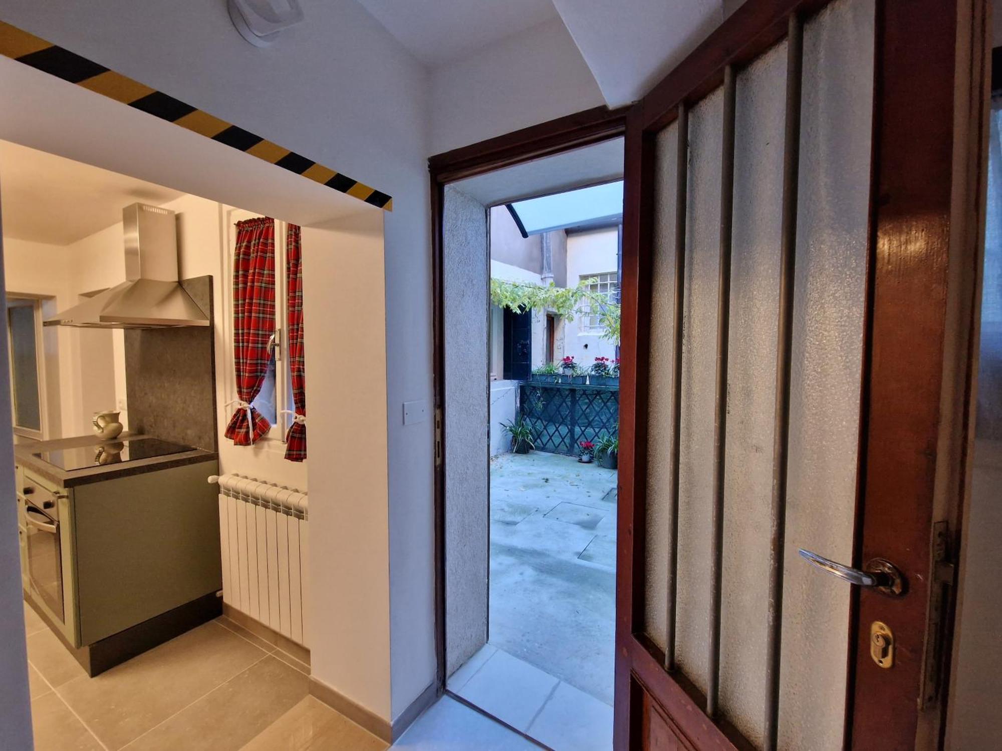 Veneziacentopercento La Forcola Apartment, Next To Rialto Bridge Veneza Exterior foto