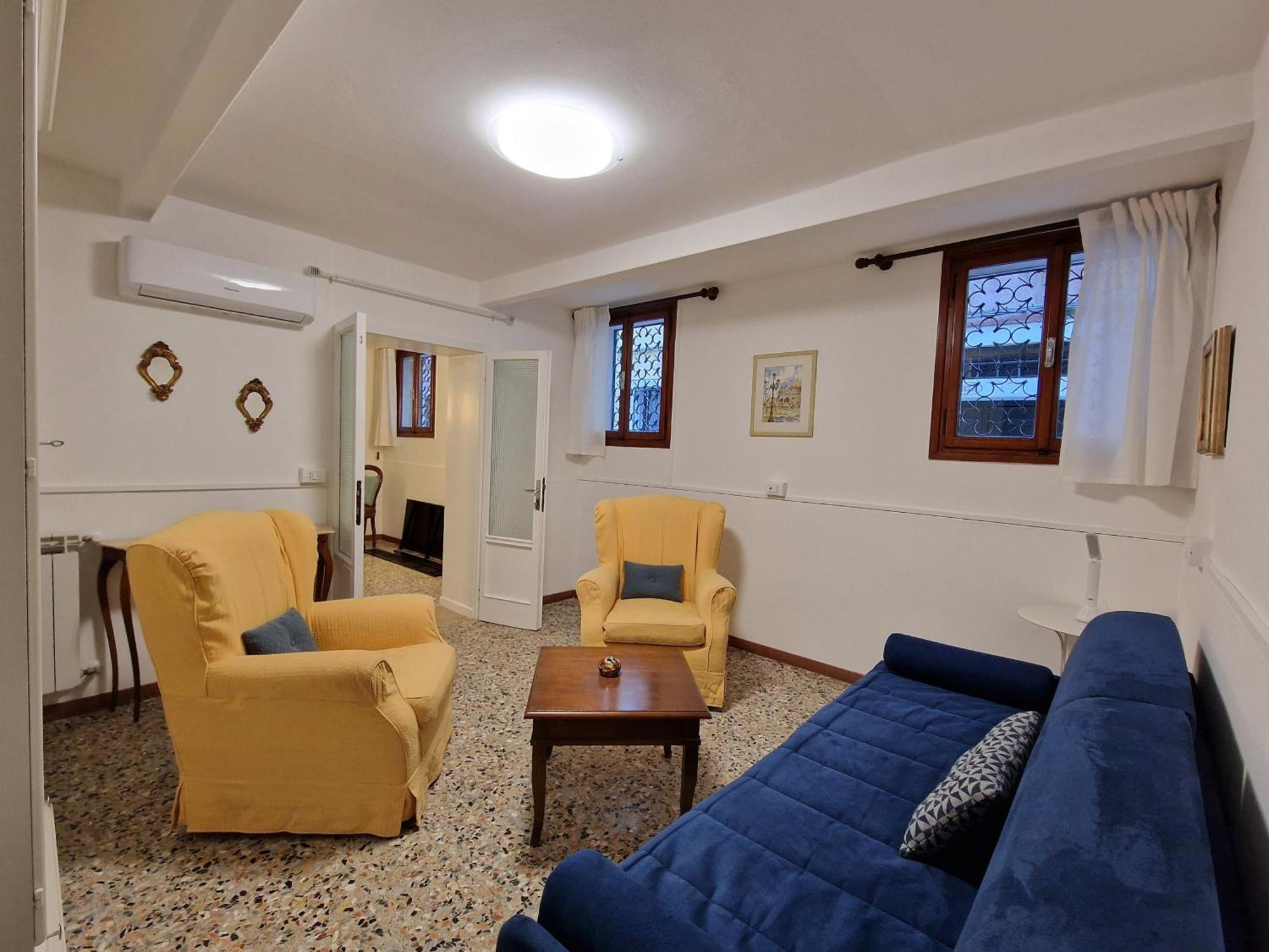 Veneziacentopercento La Forcola Apartment, Next To Rialto Bridge Veneza Exterior foto