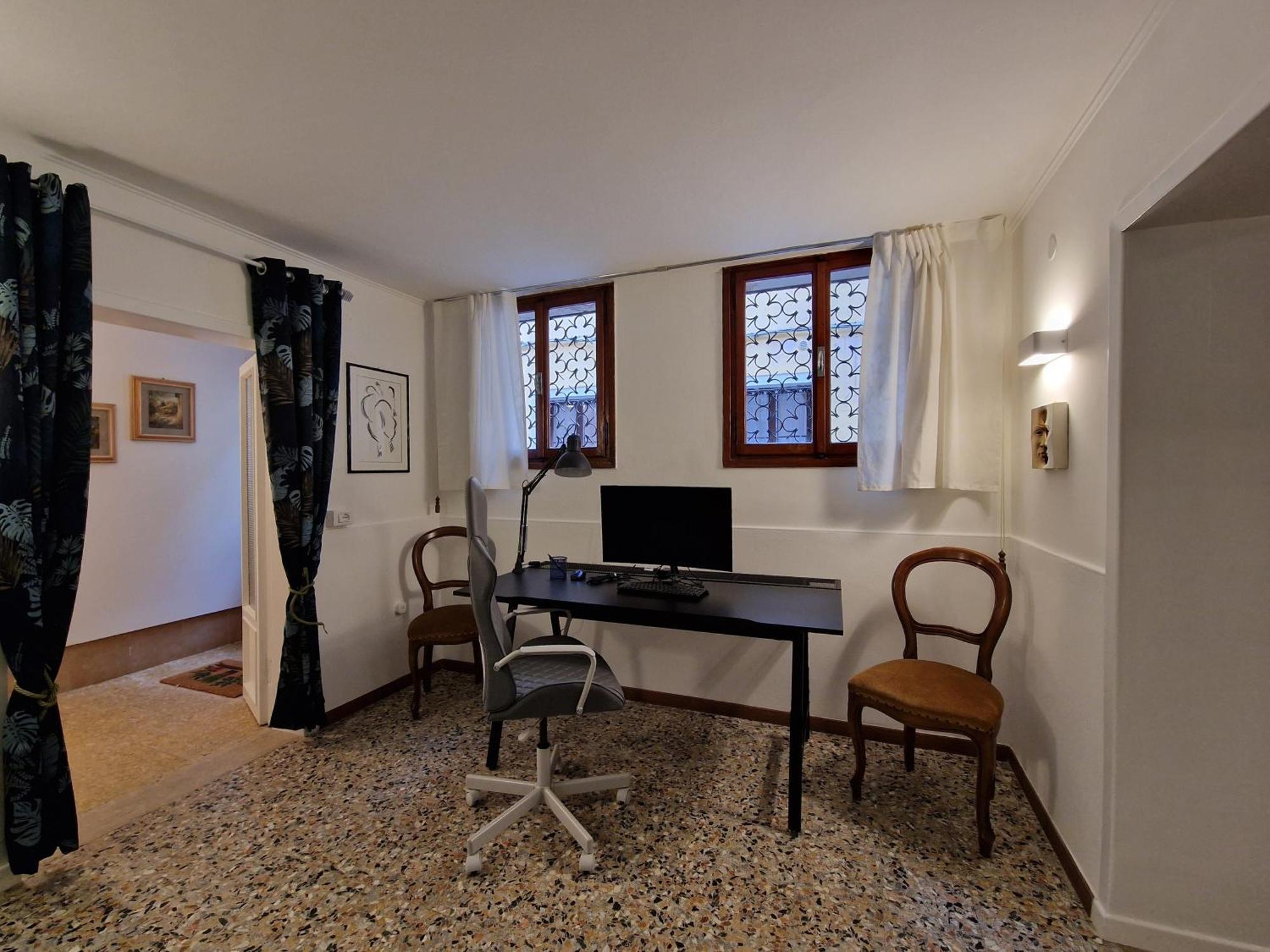 Veneziacentopercento La Forcola Apartment, Next To Rialto Bridge Veneza Exterior foto