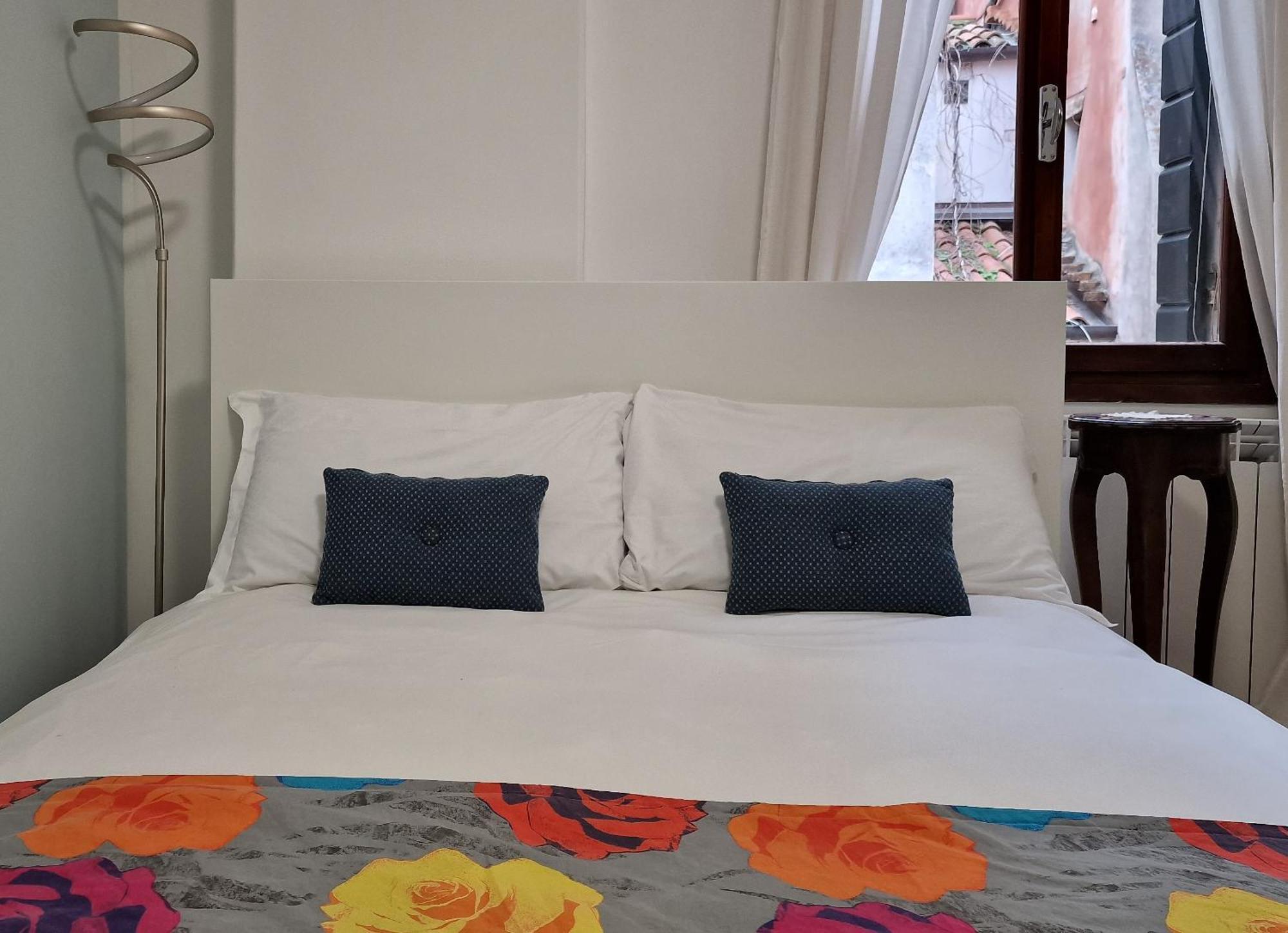 Veneziacentopercento La Forcola Apartment, Next To Rialto Bridge Veneza Exterior foto